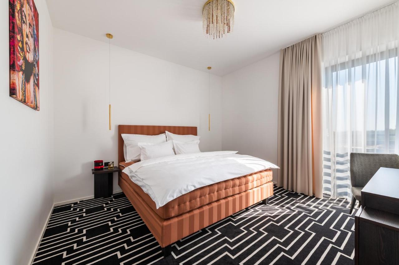 Hotel Zemplen Michalovce Eksteriør bilde